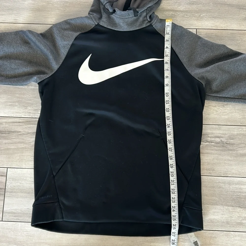 NIKE dri fit black and white swoosh hoodie size medium men's